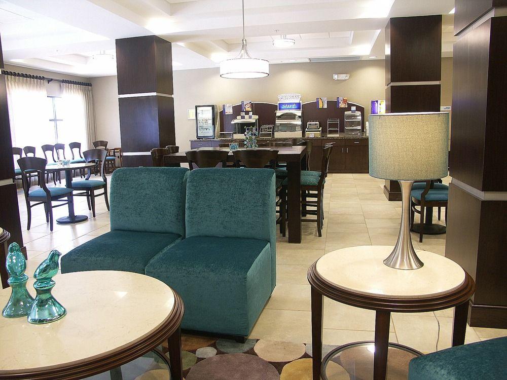 Holiday Inn Express & Suites - Cleveland Northwest By Ihg Екстер'єр фото
