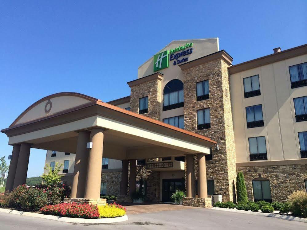 Holiday Inn Express & Suites - Cleveland Northwest By Ihg Екстер'єр фото